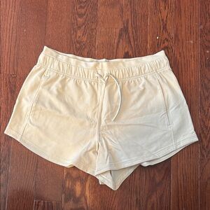 Lululemon Inner Glow High Rise Short 3”